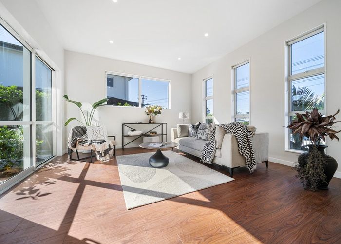  at 5 Lyttelton Avenue, Forrest Hill, North Shore City, Auckland