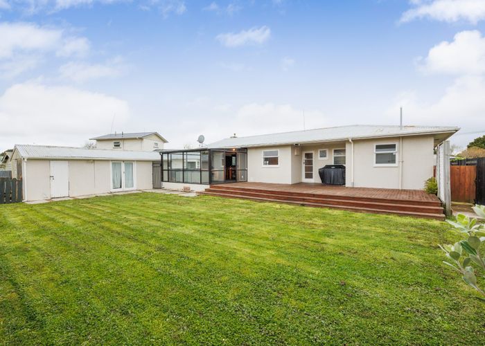  at 8 Hurley Place, Awapuni, Palmerston North, Manawatu / Whanganui