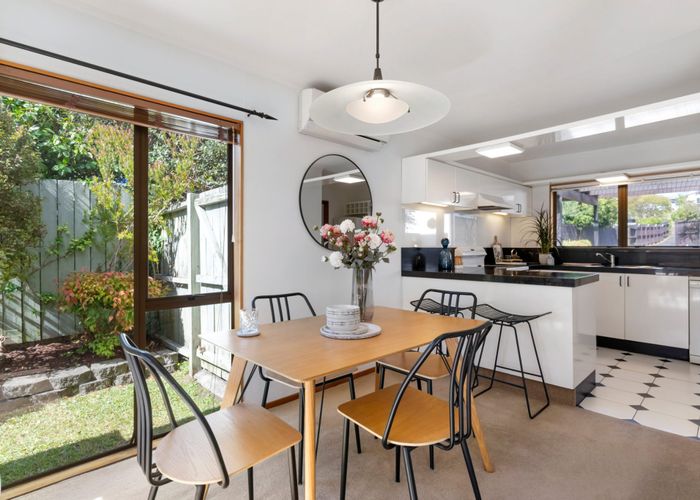  at 1/18A Sunnynook Road, Sunnynook, Auckland