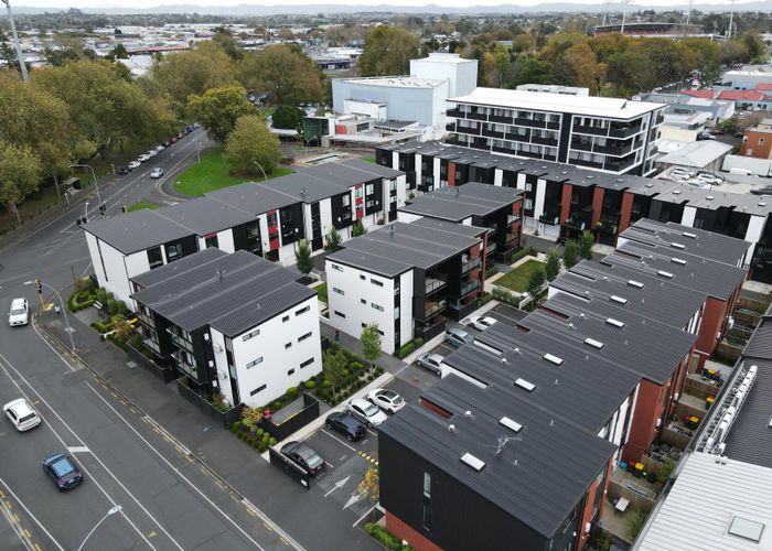  at 209/182 London Street, Hamilton Central, Hamilton