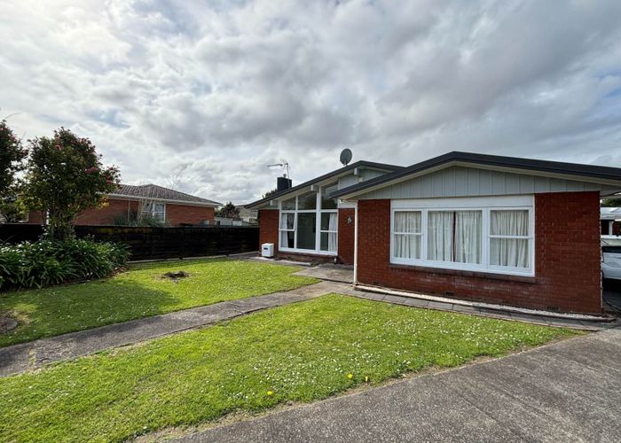  at 24 Bexley Place, Pahurehure, Papakura, Auckland