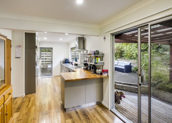  at 14 Priestley Road, Bluff Hill, Napier