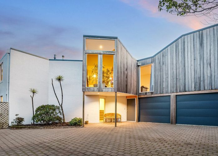  at 73 Viewmont Drive, Harbour View, Lower Hutt, Wellington