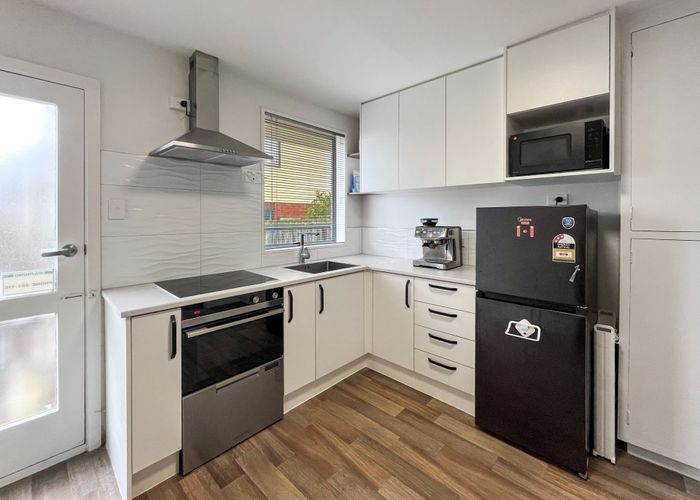  at 2/171 Clarence St, Riccarton, Christchurch City, Canterbury