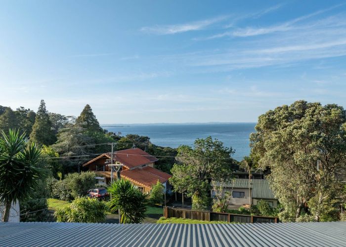  at 19 Kauri Point Road, Laingholm, Waitakere City, Auckland