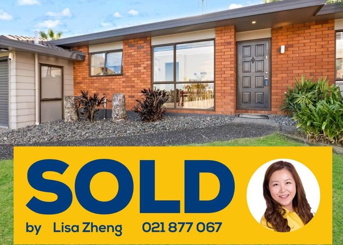  at 9 Stockton Place, Glendene, Auckland