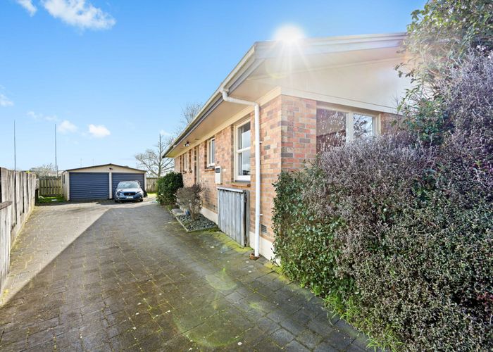  at 6 Margaret Place, Deanwell, Hamilton