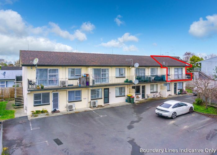  at 8/4 Wha Street, Frankton, Hamilton