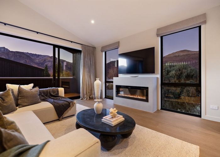  at 2/4 Pritchard Place, Arrowtown, Queenstown-Lakes, Otago