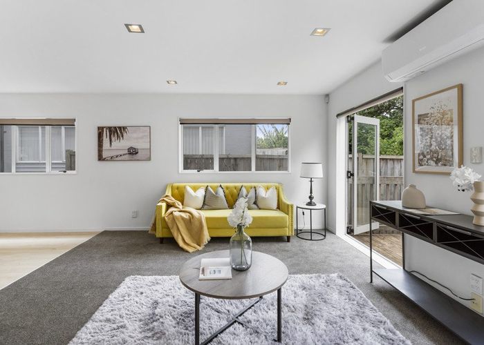  at 28 Pecan Place, Avondale, Auckland