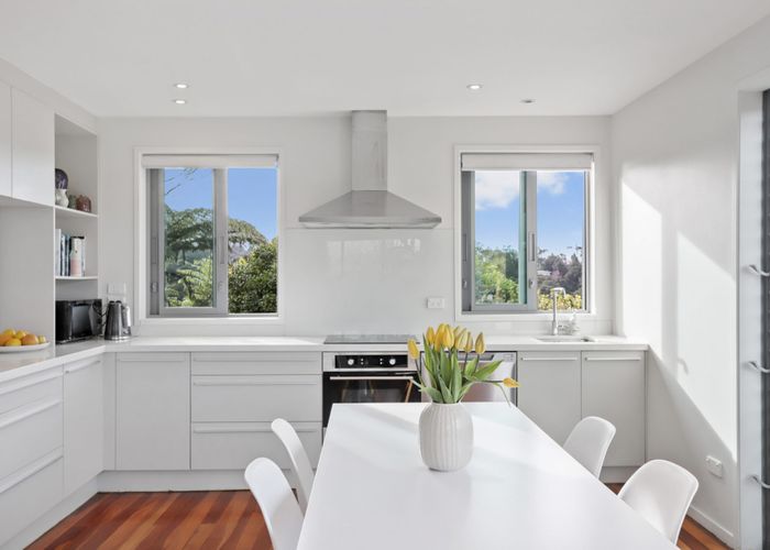  at 8 McEldowney Road, Titirangi, Waitakere City, Auckland