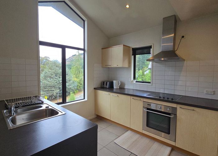  at 11/8 McKerrow Place, Sunshine Bay, Queenstown-Lakes, Otago