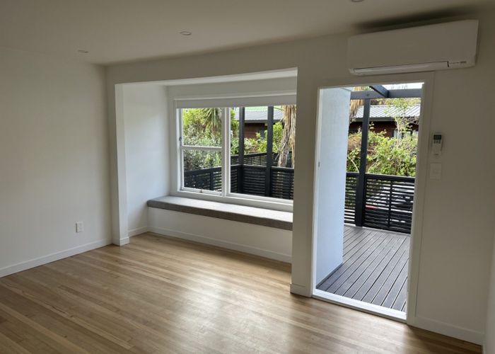  at 4/106 Nile Road, Milford, Auckland