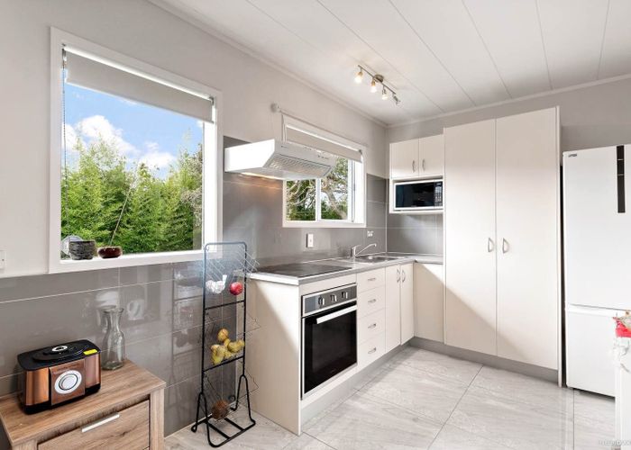  at 9/66 Astley Avenue, New Lynn, Waitakere City, Auckland