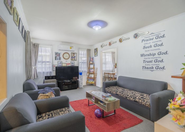  at 22 Laxon Avenue, Otara, Manukau City, Auckland