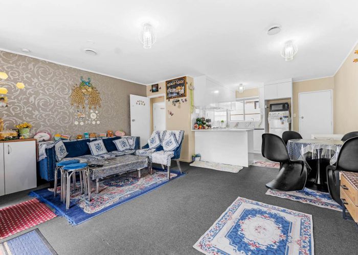  at 2/10 Scott Road, Papatoetoe, Manukau City, Auckland