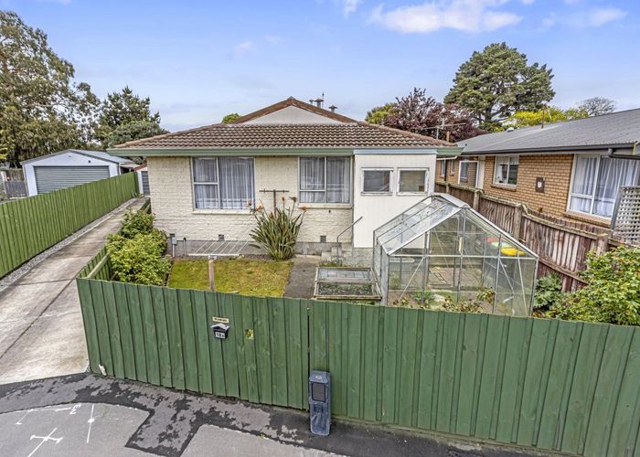  at 1/18 Leonie Place, Aranui, Christchurch