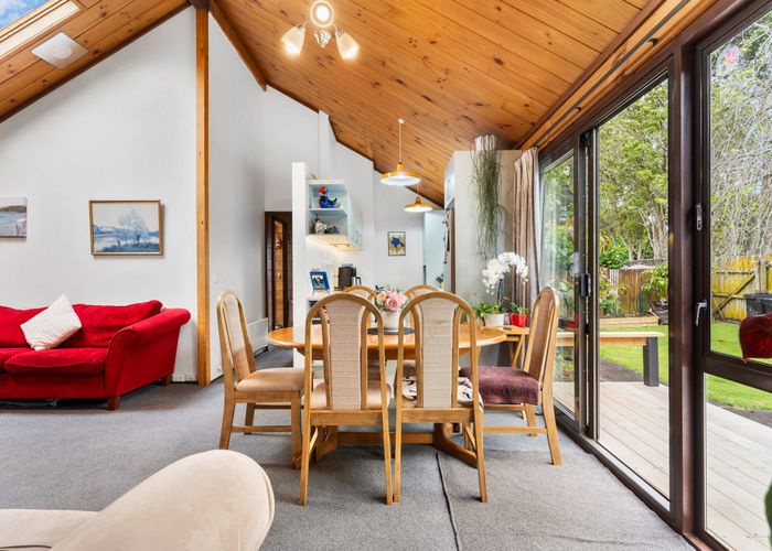  at 14 Bluewater Place, Wattle Downs, Manukau City, Auckland