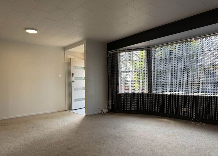  at 17A Hewlett Road, Massey, Waitakere City, Auckland