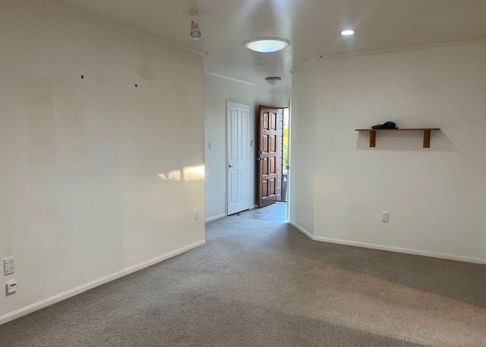  at 17A Tirimoana Road, Te Atatu South, Waitakere City, Auckland
