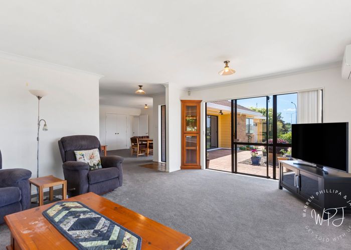  at 99 Rushgreen Avenue, Pahurehure, Papakura, Auckland