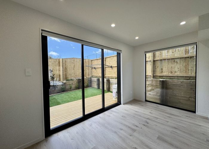  at 3/36  Fairdale Place, Birkdale, North Shore City, Auckland