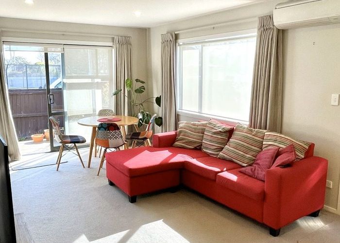  at 1/32 Edward Avenue, Edgeware, Christchurch
