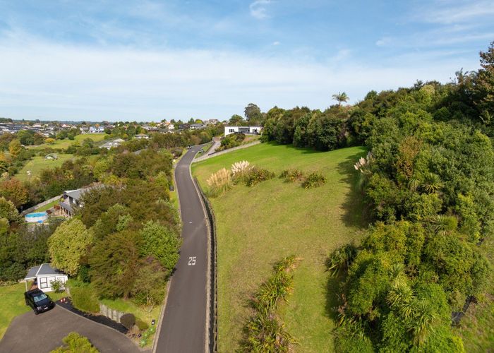  at 10 Southill Way, Pyes Pa, Tauranga, Bay Of Plenty