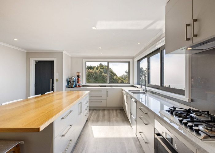  at 170 Mount Pleasant Road, Mount Pleasant, Christchurch City, Canterbury