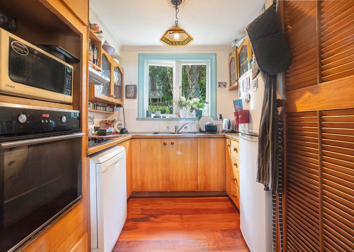  at 82 Beachcroft Avenue, Onehunga, Auckland City, Auckland