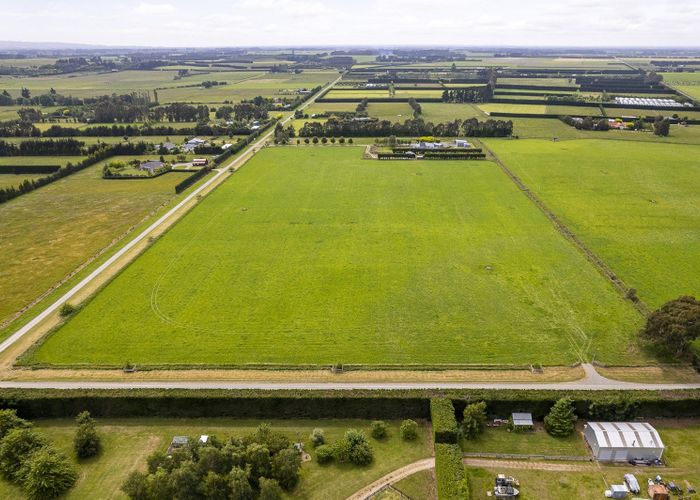  at 16 Howsons Road, Cust, Cust