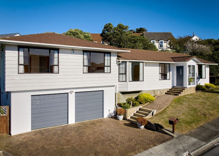  at 84 Cunliffe Street, Churton Park, Wellington