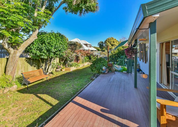  at 1/133 Carnoustie Drive, Wattle Downs, Auckland