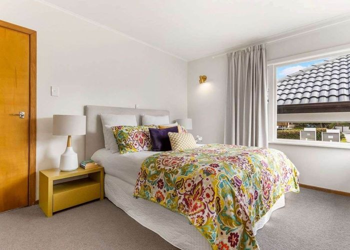  at 22 Chatsworth Crescent, Pakuranga Heights, Manukau City, Auckland