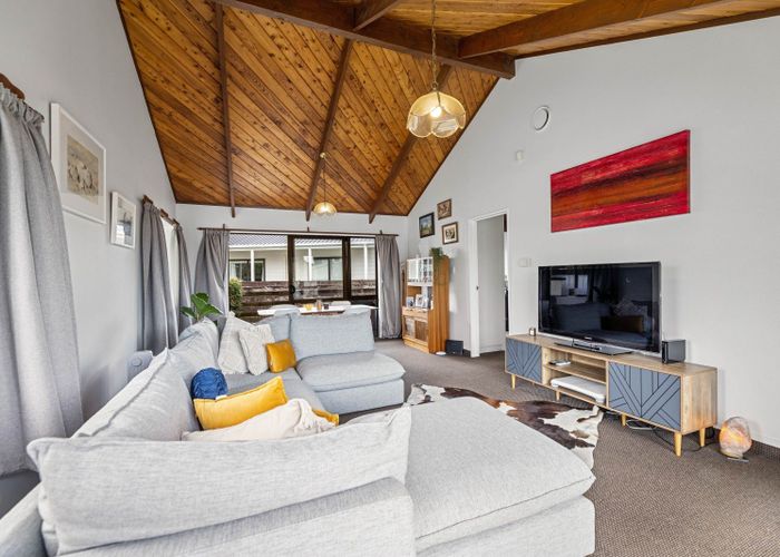  at 2/51 Arthur Crescent, Hilltop, Taupō
