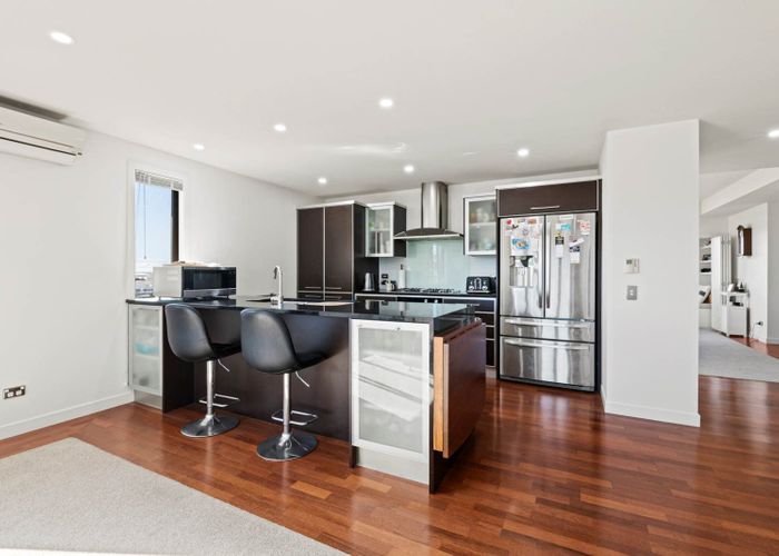  at 33J  Point Ridge Avenue, Albany, North Shore City, Auckland