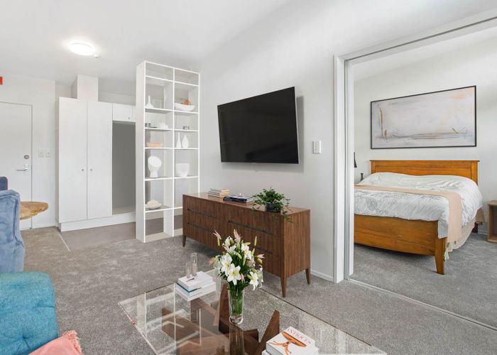  at 38/8 Clayton Street, Newmarket, Auckland