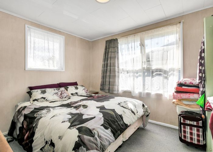  at 6 Emerson Road, Clover Park, Manukau City, Auckland
