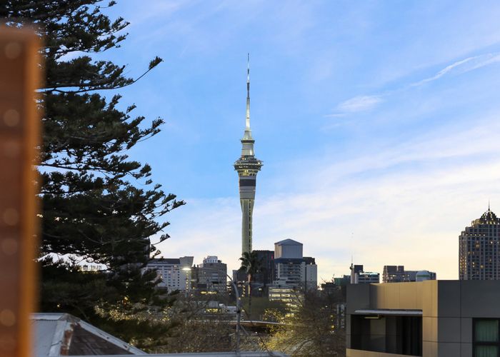  at 4/10 St Georges Bay Road, Parnell, Auckland City, Auckland
