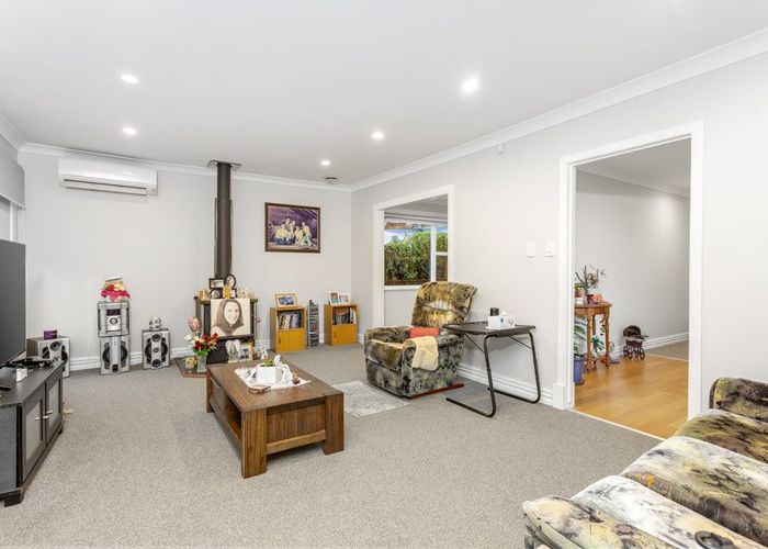  at 19 Lawrence Crescent, Hill Park, Manukau City, Auckland