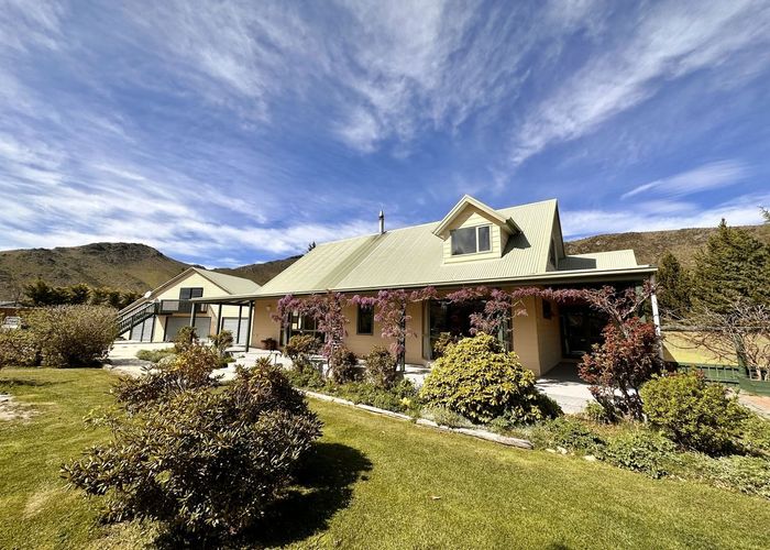 For sale 20 Ahuriri Drive, Omarama, Waitaki, Otago homes.co.nz