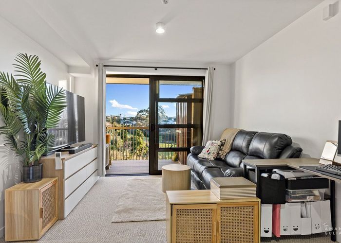  at 208/71 Hendon Avenue, Mount Albert, Auckland City, Auckland