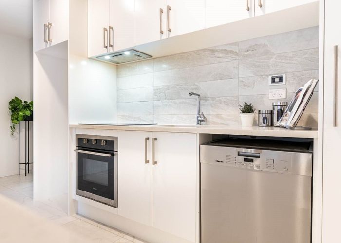  at 31/99 Mays Road, Te Papapa, Auckland