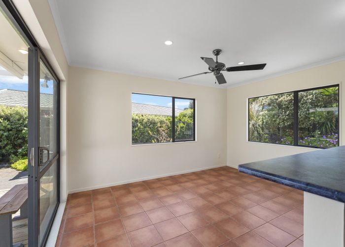  at 9 Caughley Place, Otaki Beach, Kapiti Coast, Wellington