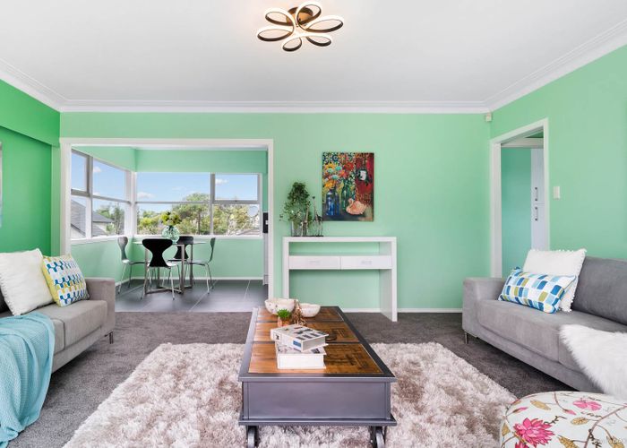  at 4 Drew Street, Mount Roskill, Auckland