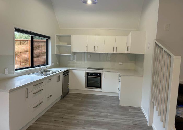  at 2/74 Whitford Road, Howick, Manukau City, Auckland