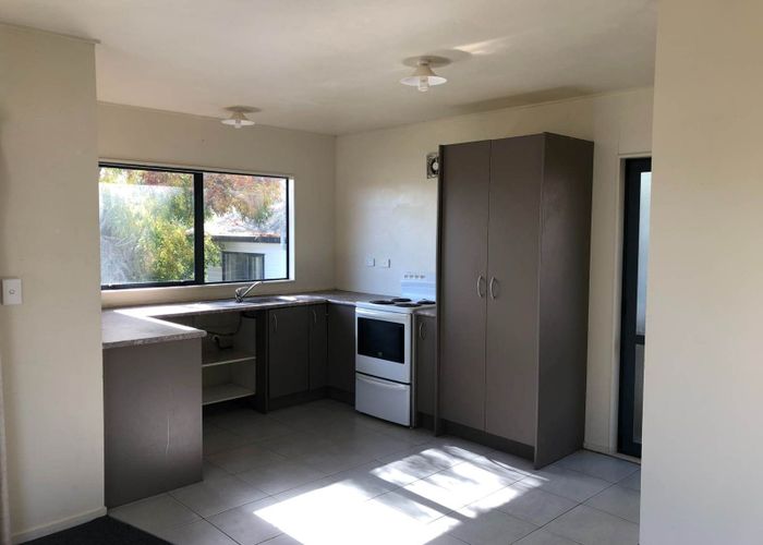  at 52 Sunvue Road, Glen Eden, Auckland