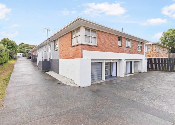  at 2/46 Banks Road, Mount Wellington, Auckland City, Auckland
