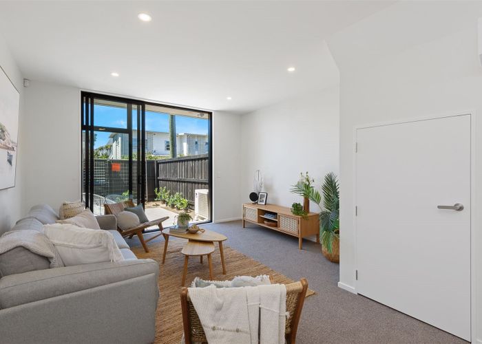  at 2/63 Poulson Street, Addington, Christchurch