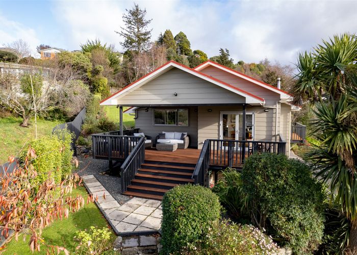  at 8 Cove Street, Roseneath, Port Chalmers